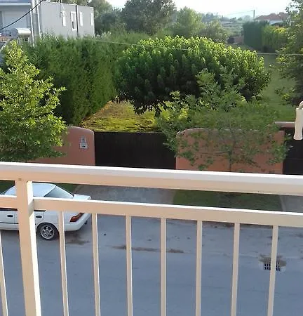 Jacob's House Daire Néa Péramos